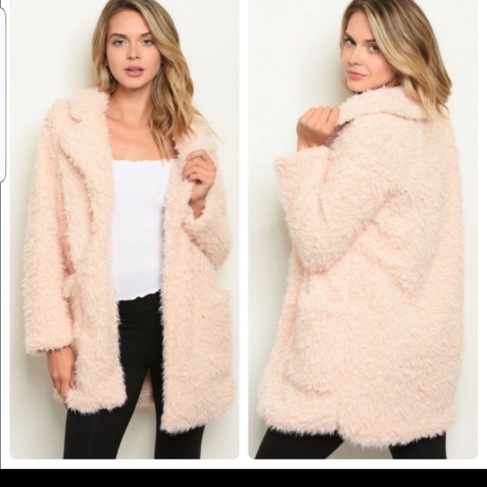 XMASS GIFT LOOK NO FURTHER Faux fur/sherpa coat